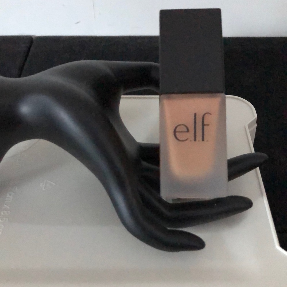 elf Oil Free SPF 15 Flawless Finish Foundation Tan (previously Buff) .68 fl oz